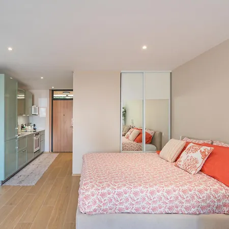 Διαμέρισμα Modern Seaside Escape With Parking Bord De Èze