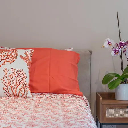 Διαμέρισμα Modern Seaside Escape With Parking Bord De Èze