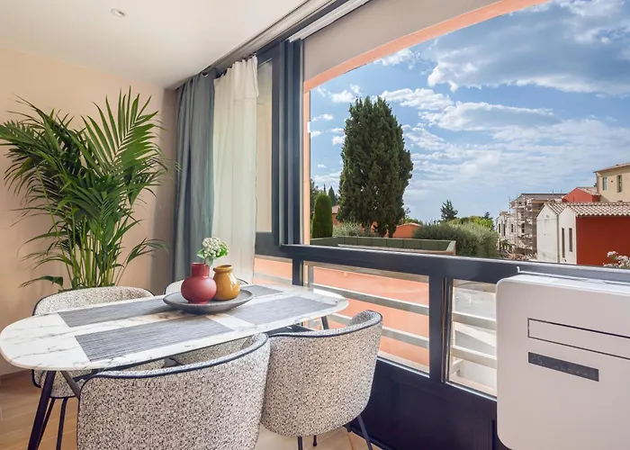 Modern Seaside Escape With Parking Bord De شقة *