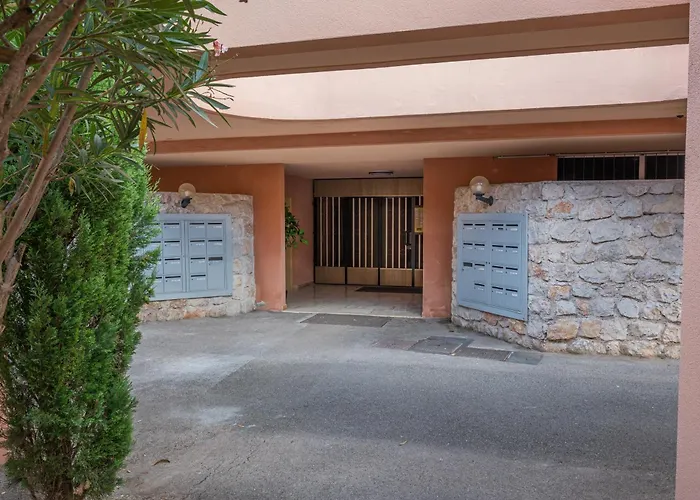 Modern Seaside Escape With Parking Bord De شقة *